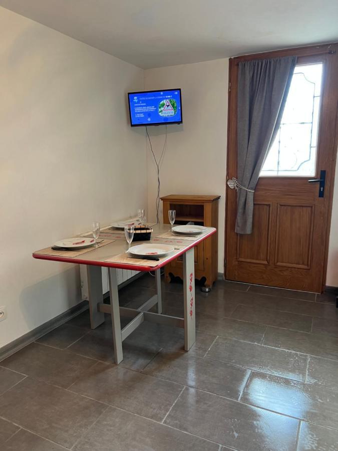 מונטקלאר Tres Bel Appartement Bleu מראה חיצוני תמונה